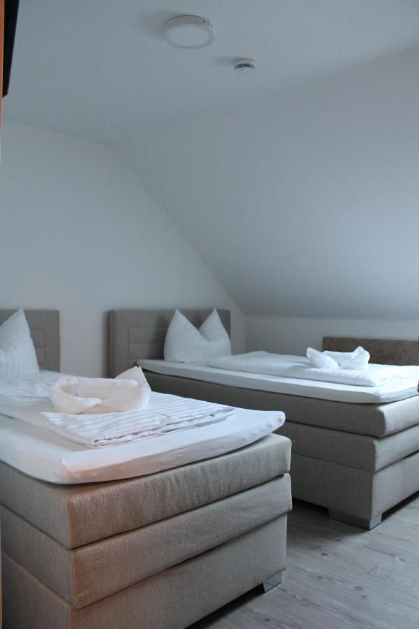 Gastehaus Hubertushof - 24H Check-In Hotel Hausen  Bagian luar foto