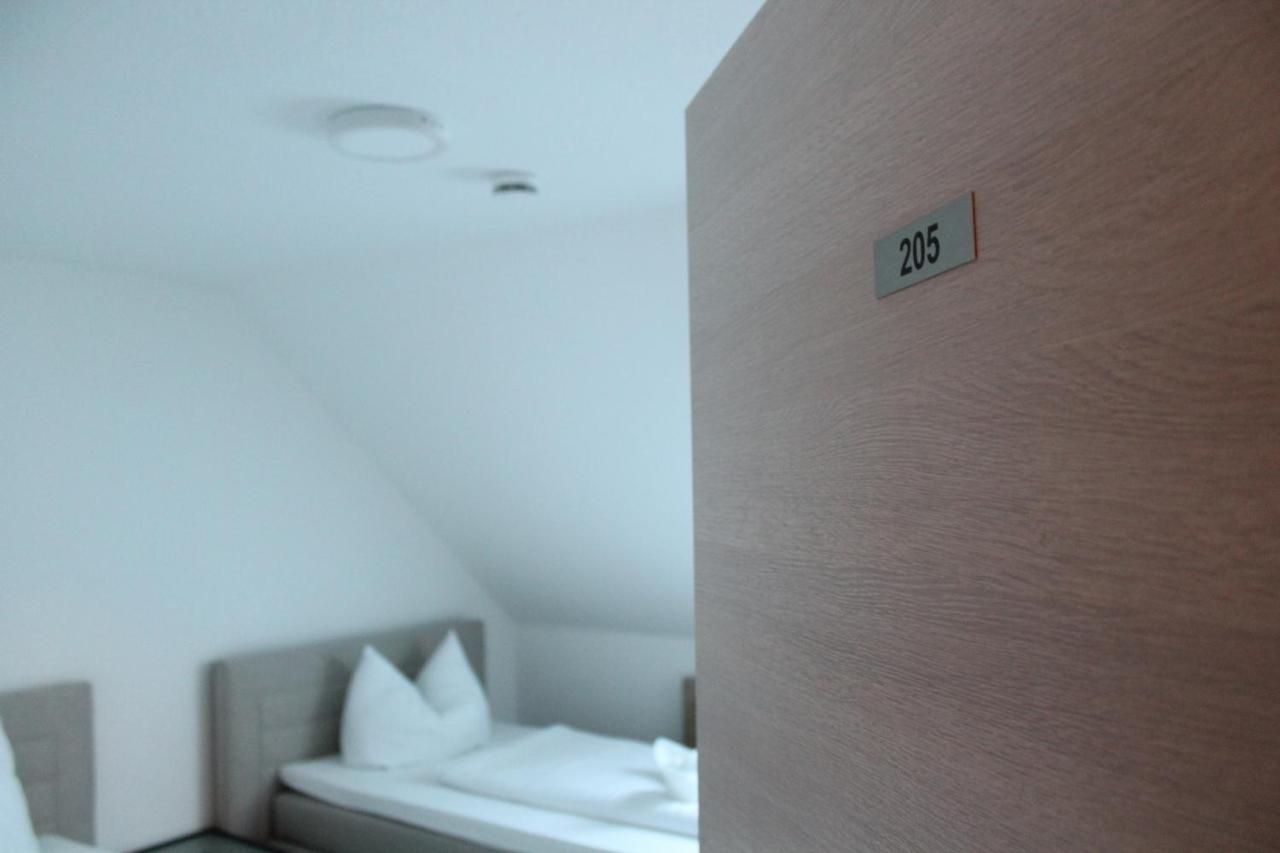 Gastehaus Hubertushof - 24H Check-In Hotel Hausen  Bagian luar foto